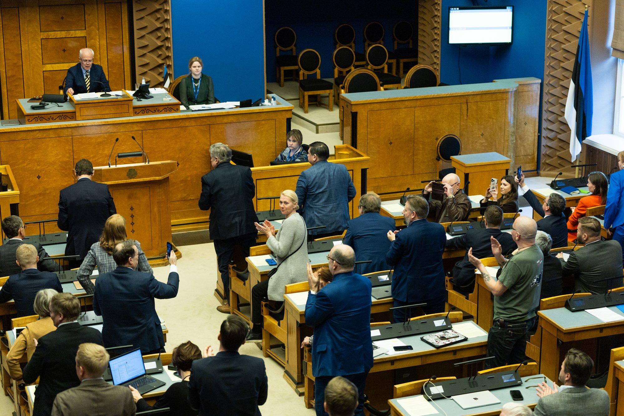 Mihhail Kõlvart: kas 26. märtsil olid riigikogu saalis võitjad? Ei olnud. Sellel ajaloo leheküljel pole võitjaid