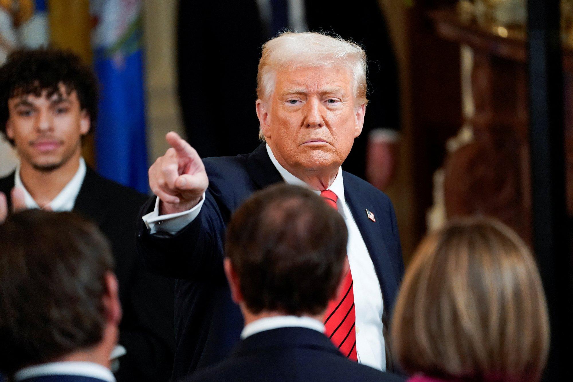 Autode müüki tabas enne Trumpi tollimaksude jõustumist ostutorm