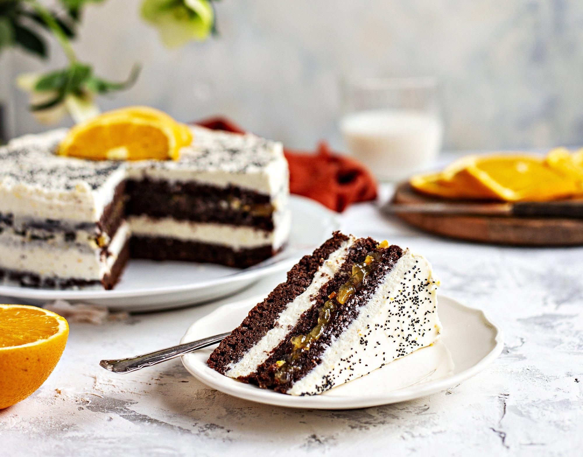 RETSEPT | Ilus, rammus, maitseküllane - kihiline šokolaadi-apelsinitort toob kõledasse nädalavahetusse natuke päikest juurde