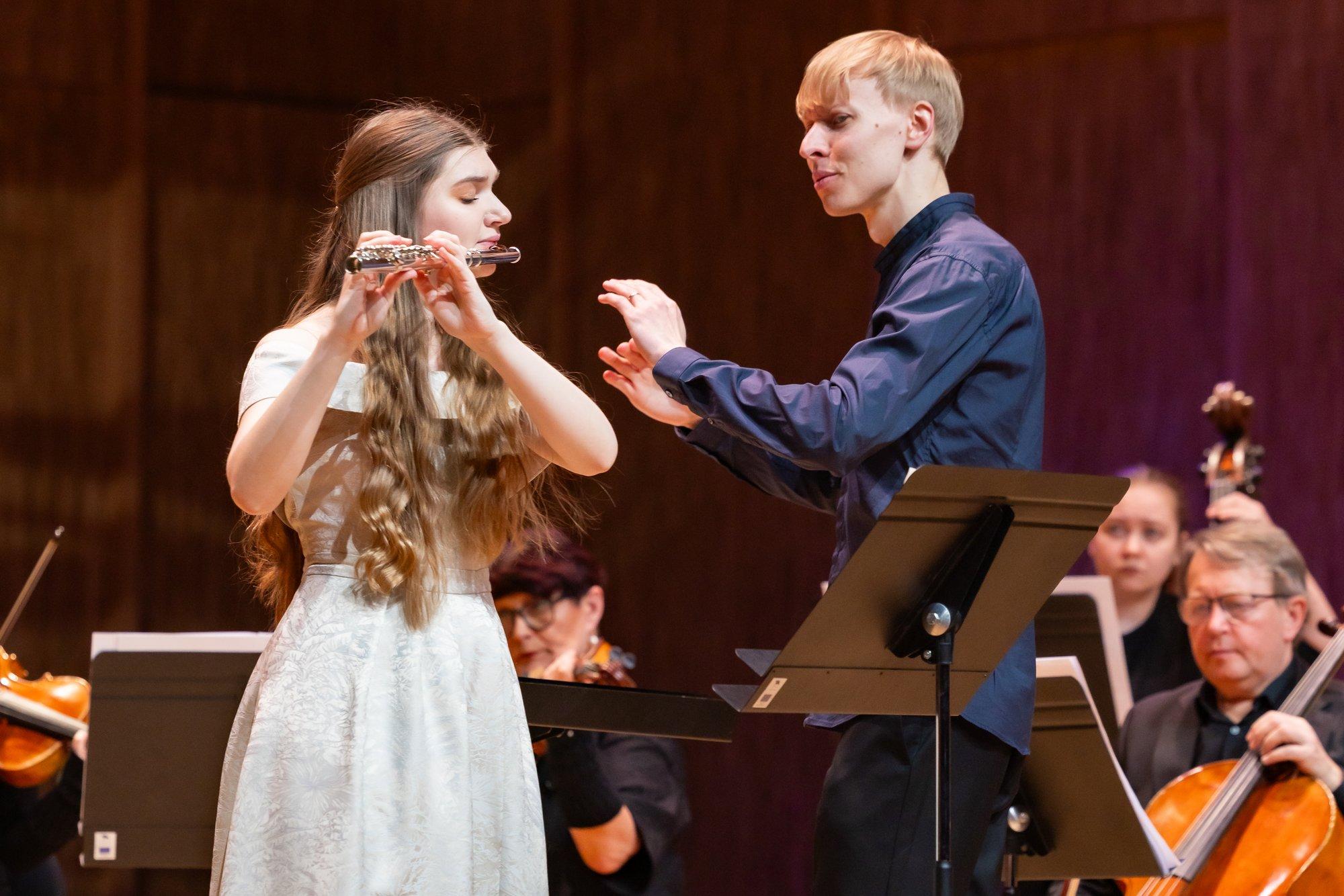 Flötist Laura Pähkel kinkis oma Londoni õpingute toetajatele tänukontserdi