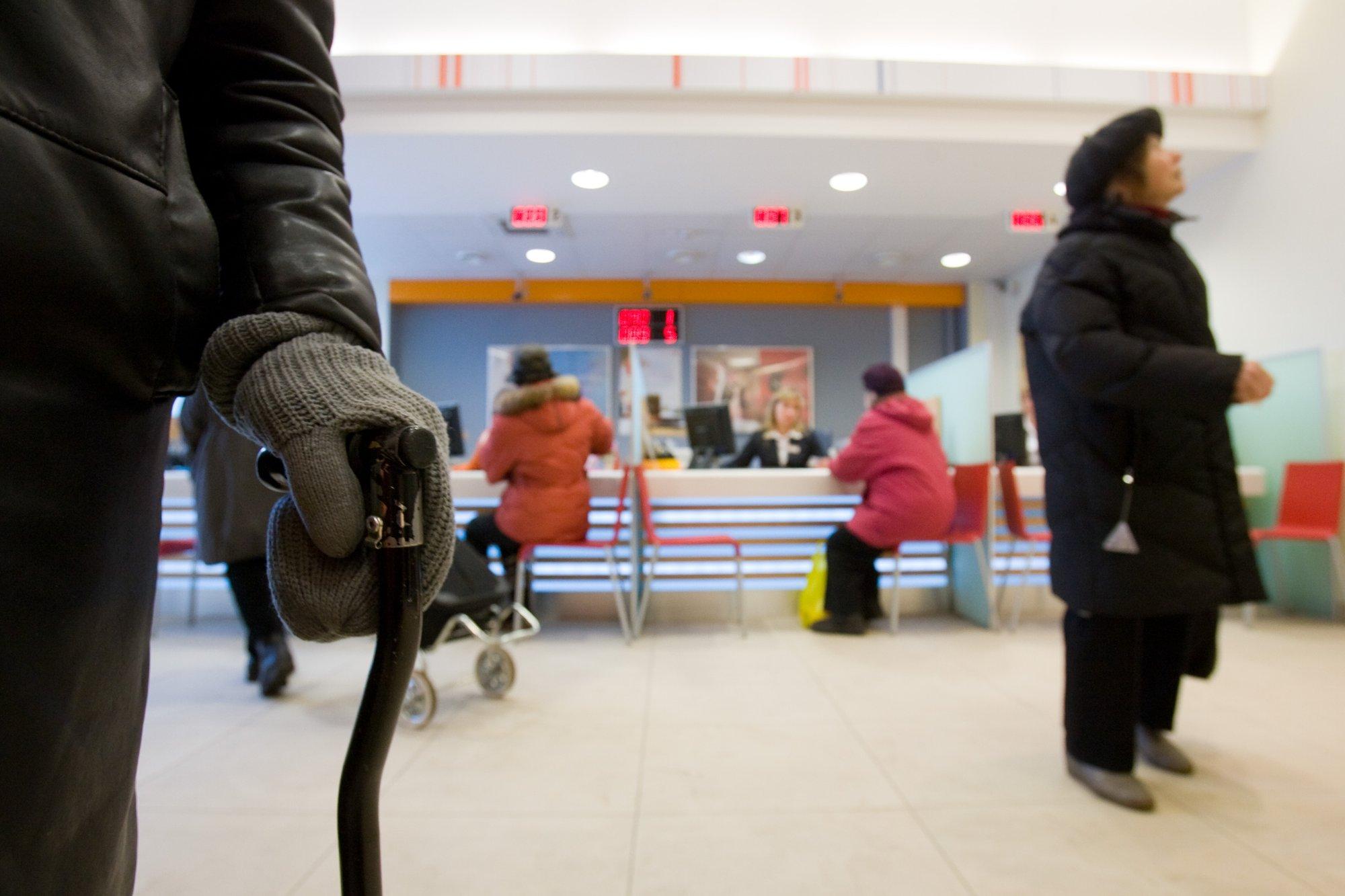 Pensionite väljamaksmine ripub juuksekarva otsas. Möödunud aastal oli tõrkeid 11 kuul 12-st