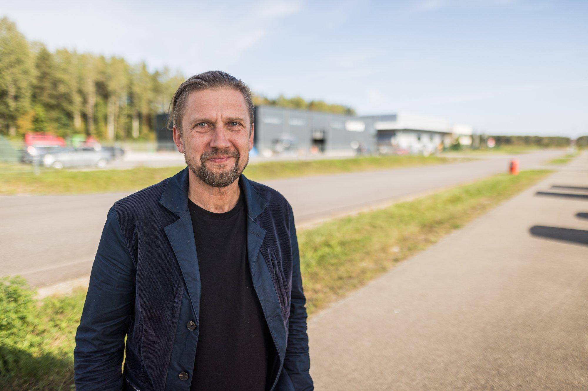 RAHA JÄLGEDEL | Ida-Virumaa agentuur aitab piirkonda välisinvestoreid meelitada. „Praegu on võluvits toetused“