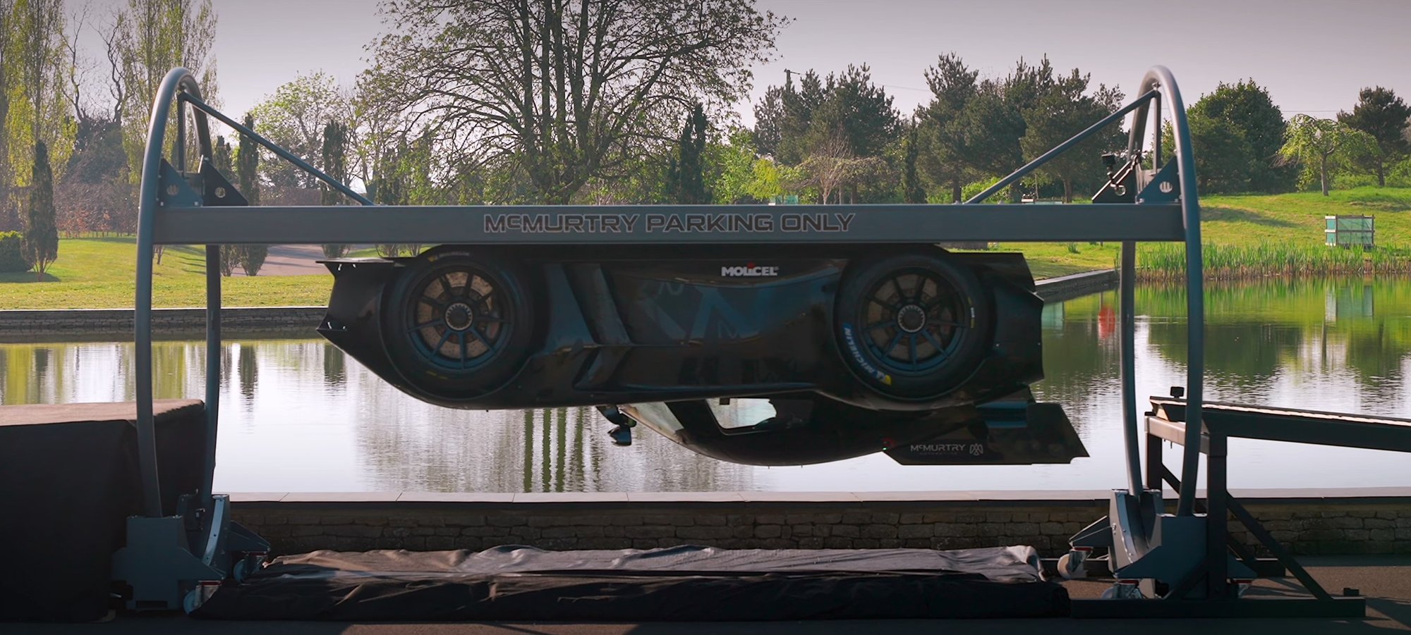 VIDEO | Laes sõitev auto - lõpuks tehti ära!