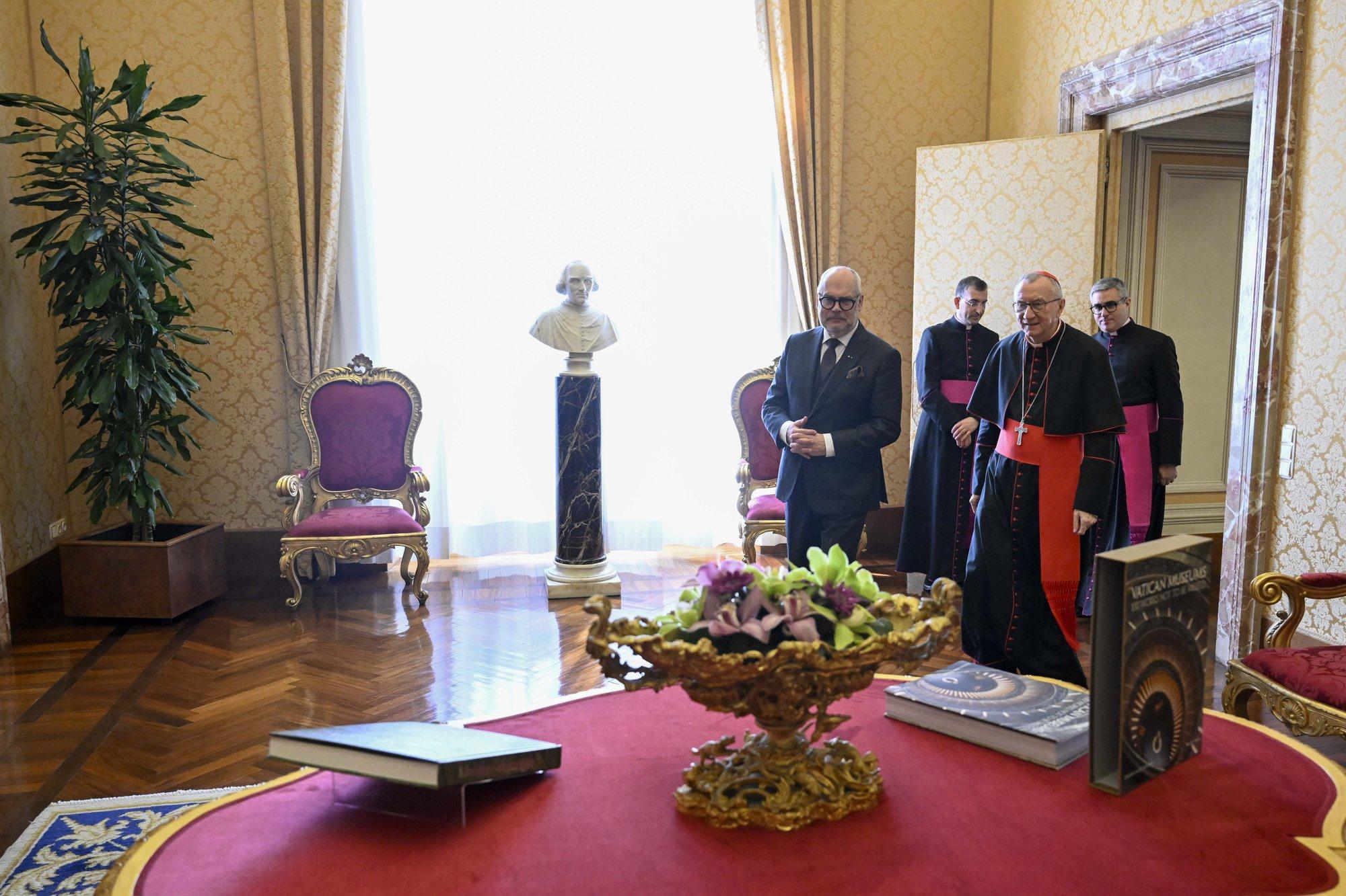 Ennustusturul nähakse järgmise paavstina Vatikani riigisekretäri või „Aasia Franciscust“