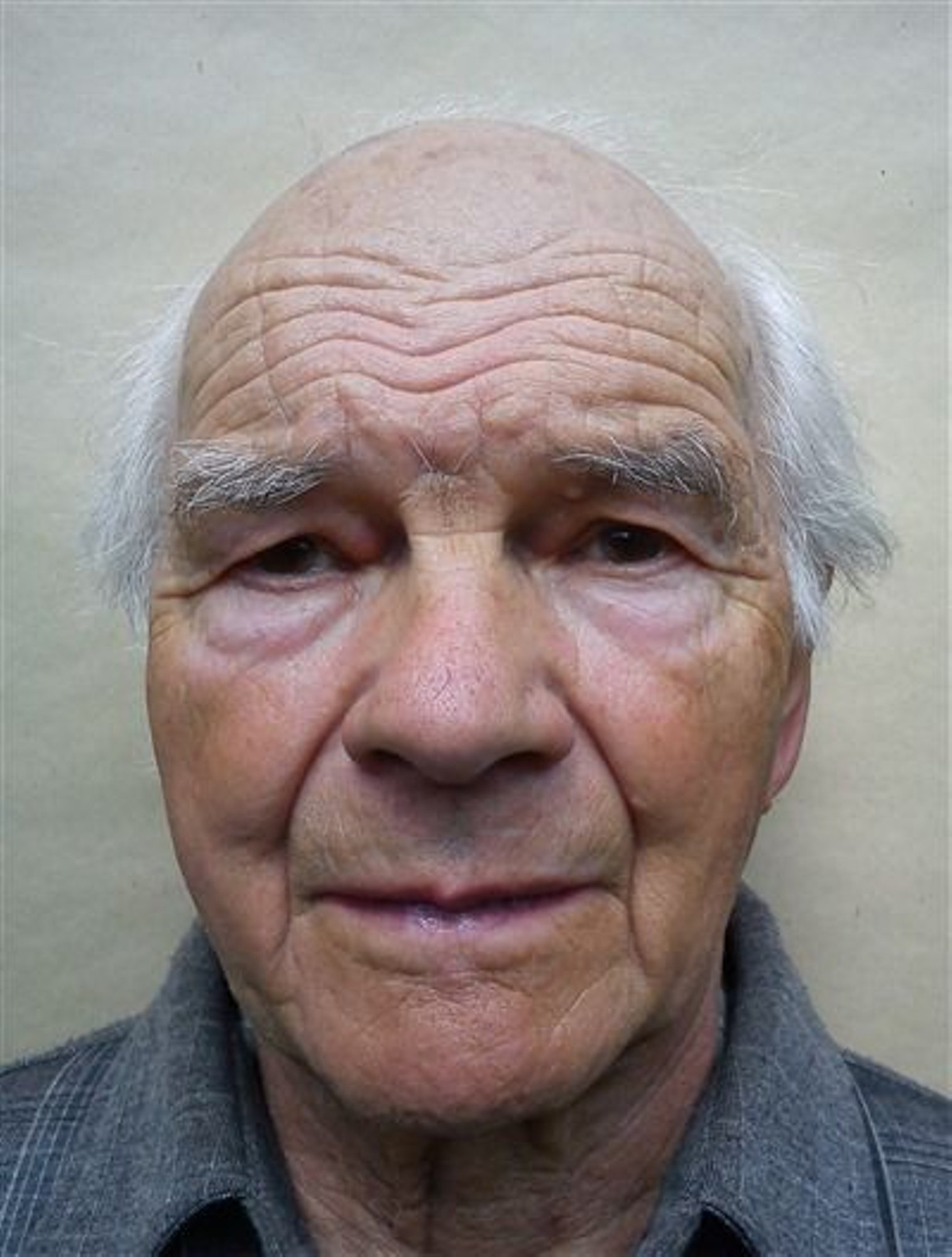 Politsei otsib Tartus kadunud 89-aastast Väinot