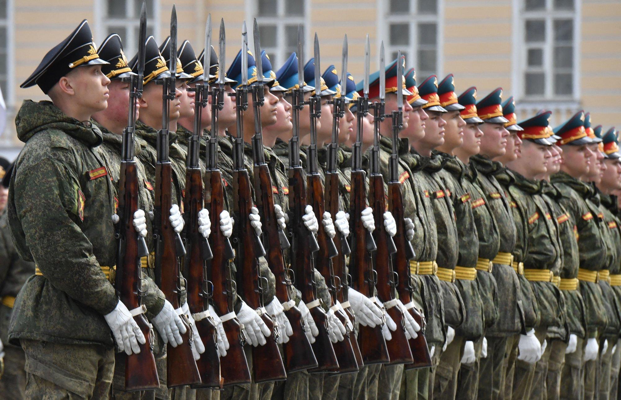 SÕJAPÄEVIK (1162. päev) | Ukraina vaatab tõtt pankrotiohuga. Moskva kardab võiduparaadi rikkumist