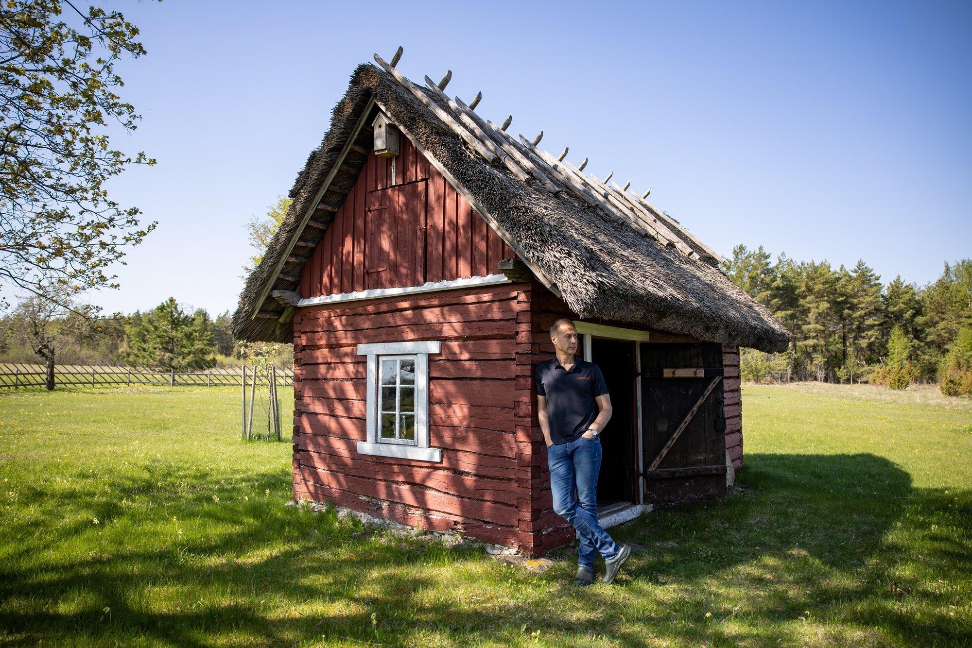 Ootamatult töötuks jäänud Coop Panga juht: saangi maal kiviaeda laduma hakata