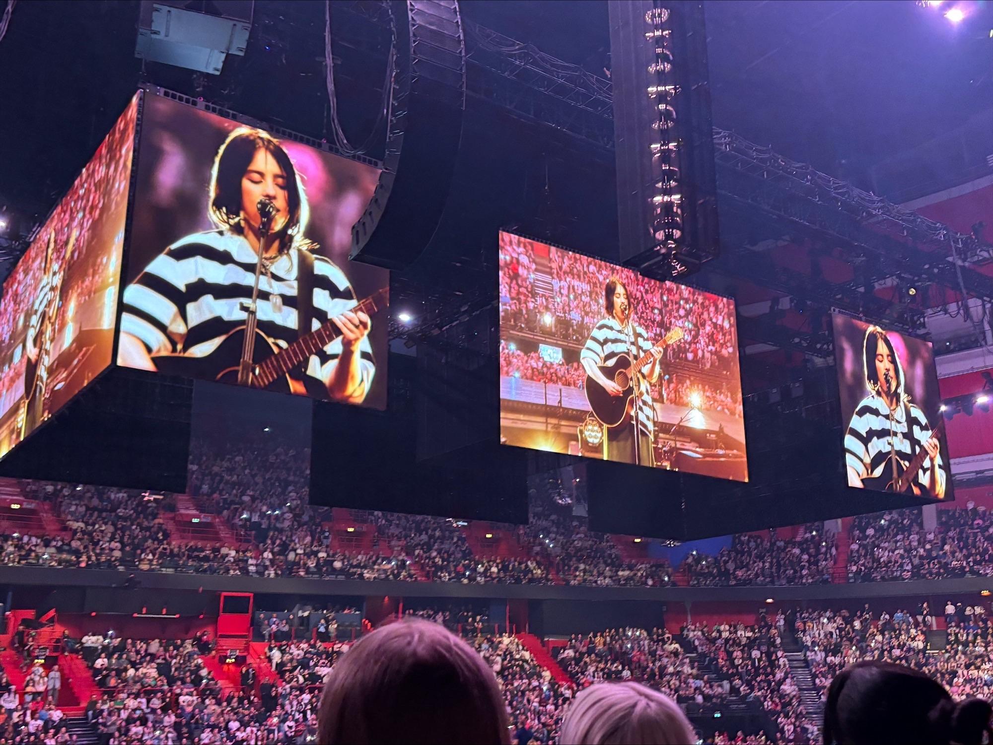 REPORTAAŽ STOCKHOLMIST | Billie Eilish tegi laval poliitilise avalduse: USAs on olukord kohutav, hea on siin olla