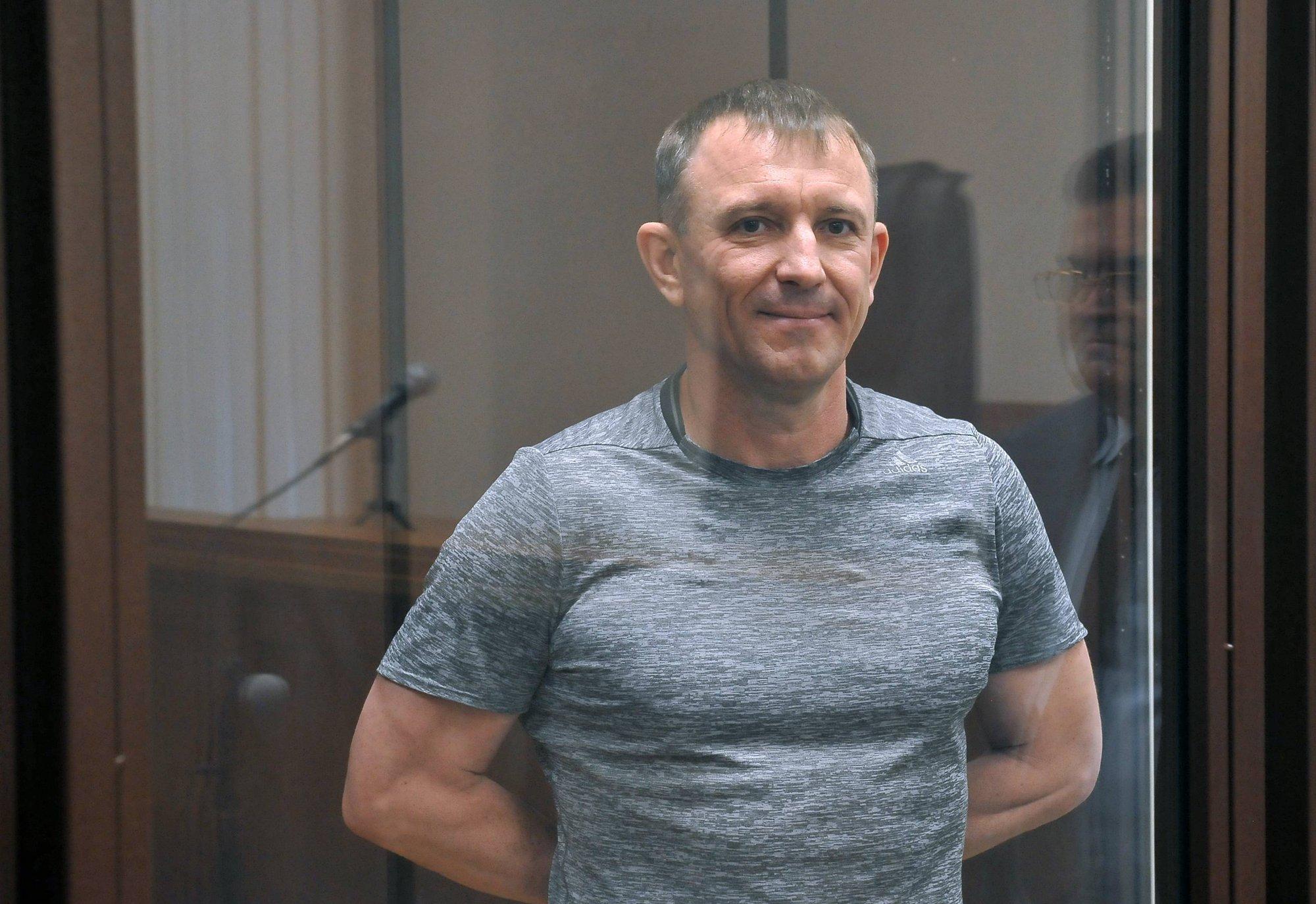 Vene kindral Popov ei pääse siiski rindele, vaid läheb kolooniasse ja jääb paguniteta