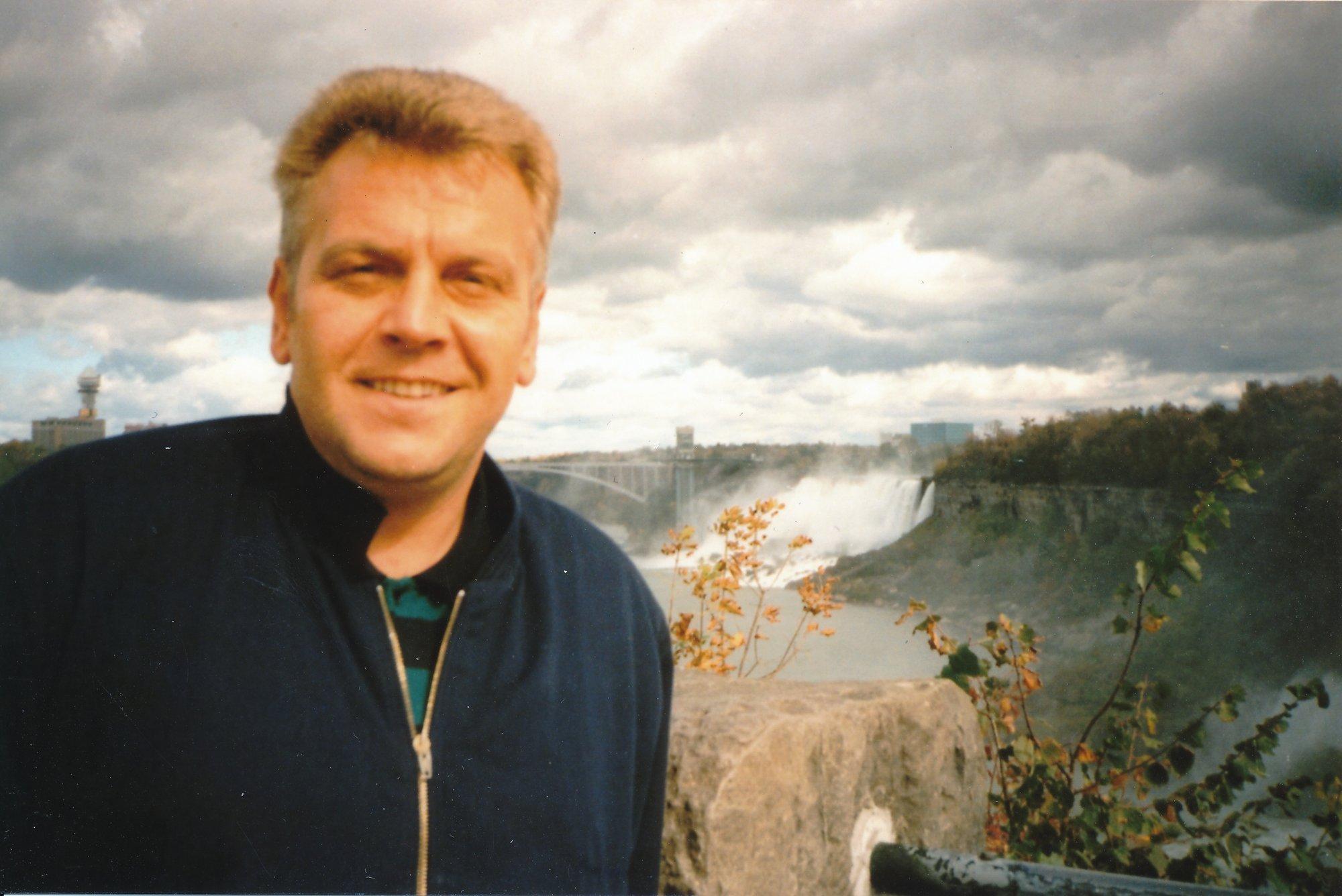 „Ta oli erakordselt tundlik enda kohta öeldu suhtes, samas ise paugutas mõnuga.“ Urmas Ott – legend, kes hoidis oma inimesi