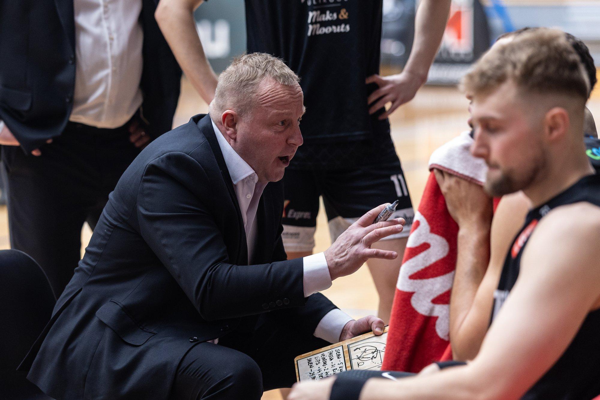 Tartu peatreener Aivar Kuusmaa: kahjuks on mul sel aastal selline brigaad, et kõikumisi tuleb sisse