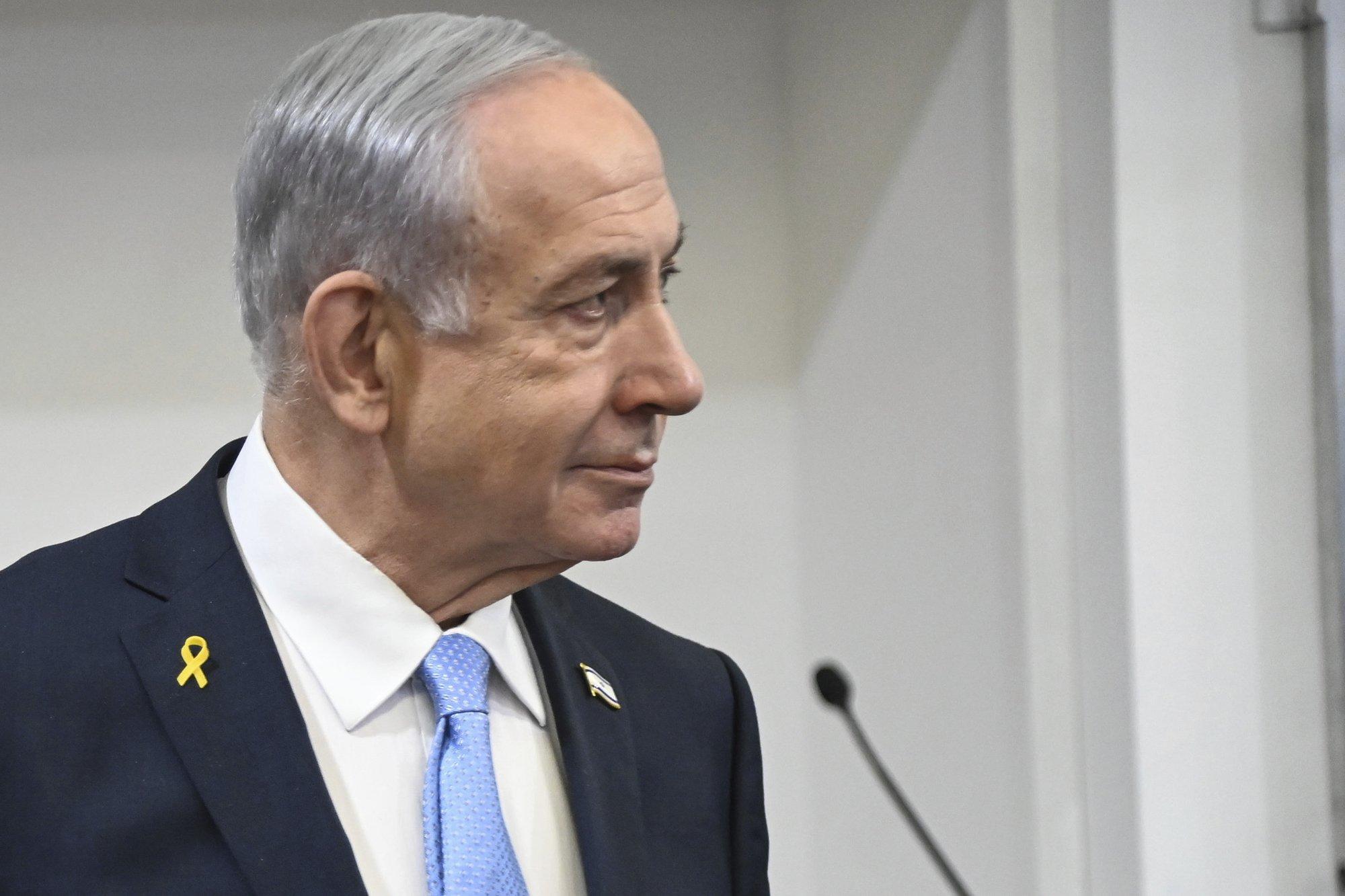 Netanyahu assistente süüdistatakse Katarilt raha vastuvõtmises, et edendada riigi mainet