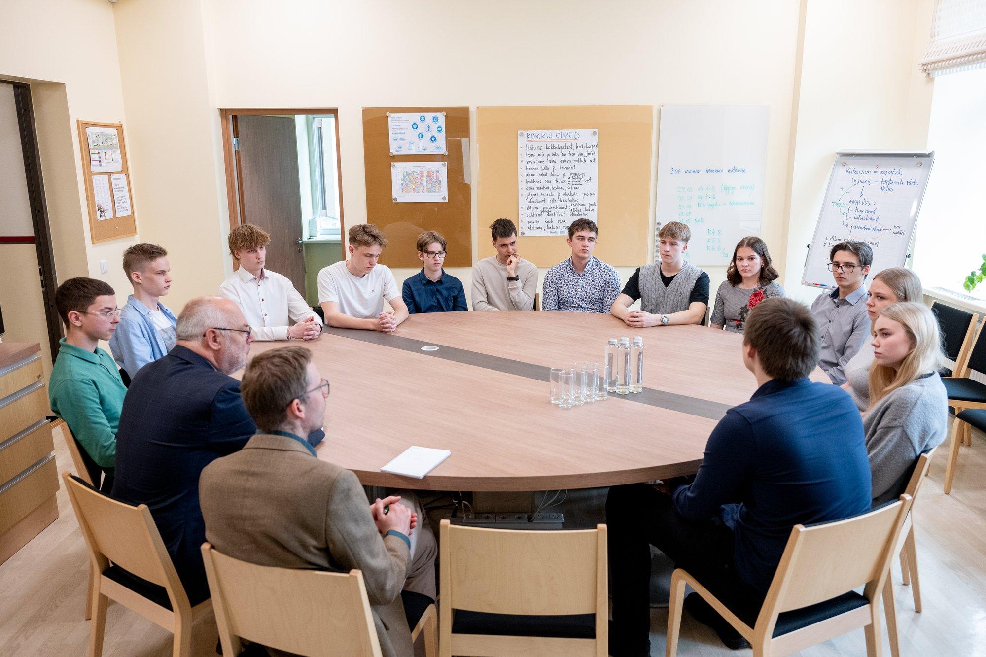 FOTOD | President Karis: tehisaru kasutamisel koolides on oluline ühtne arusaam ja võrdsed võimalused