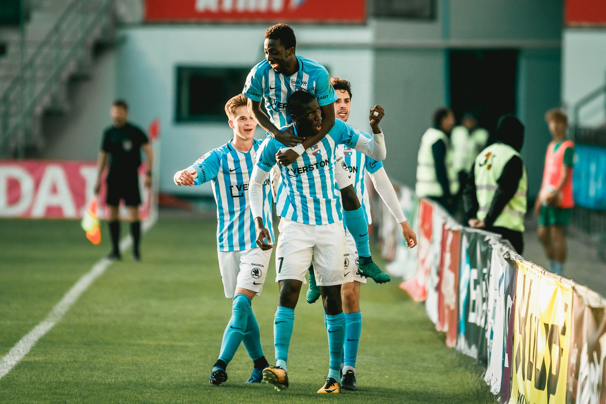 Paide Linnameeskonna endine gambialasest leegionär: mul oli Eestis esialgu saapapealte sidumisega raskusi