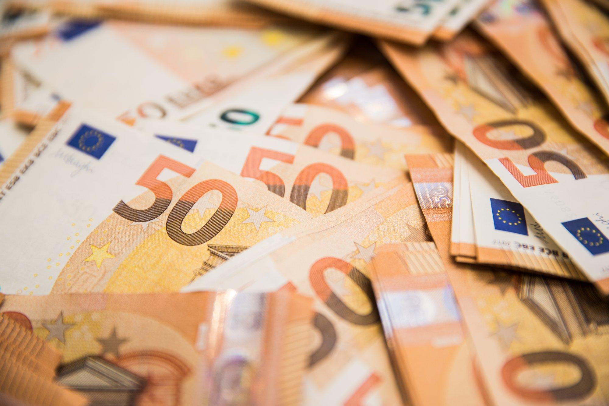 Tartu pensionär kaotas kelmidele korteri ja säästud