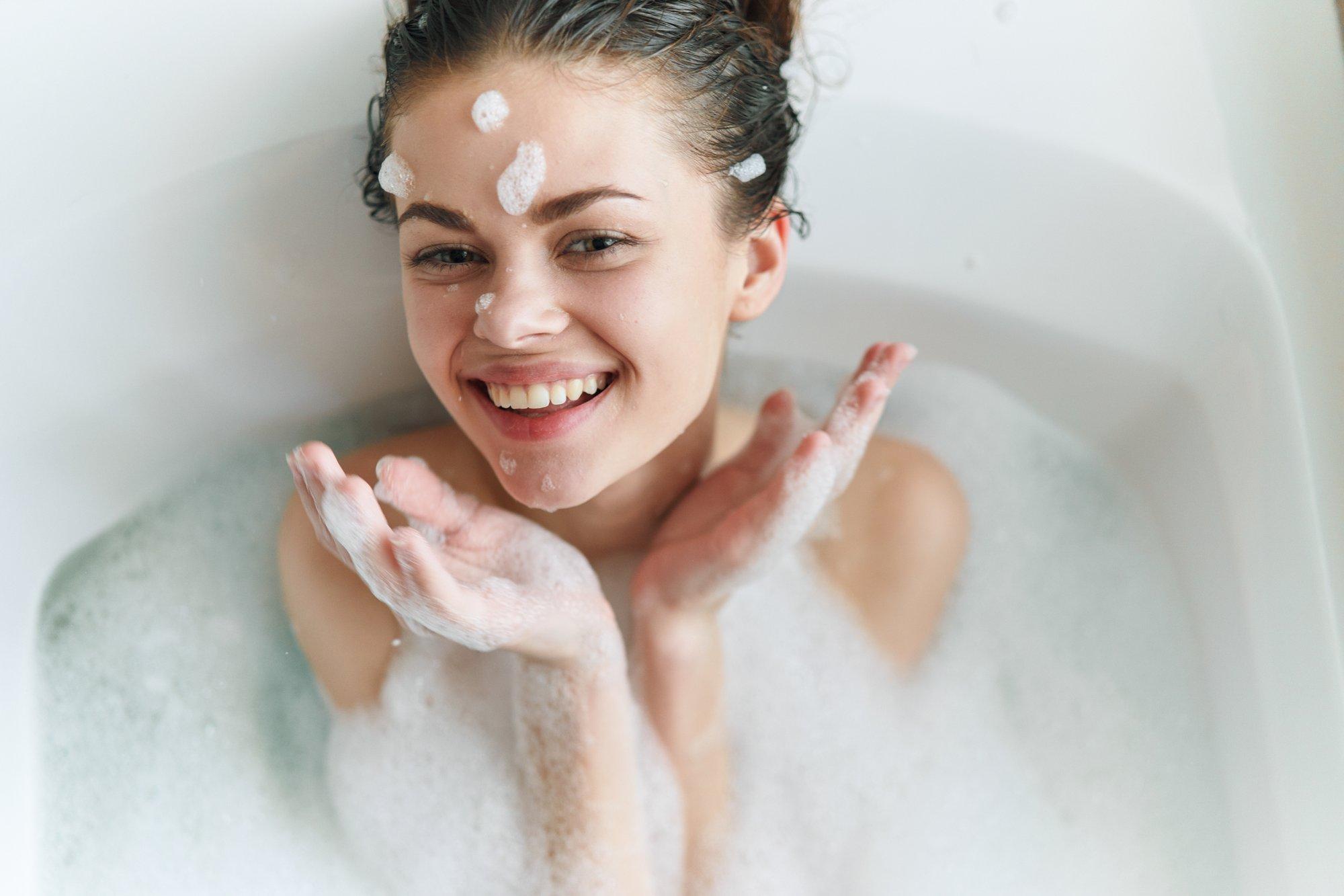 Kui tihti peaks duši all käima ja kas iga päev duši all käimine on nahale halb? Millisel kehaosal on kõige rohkem mikroobe?