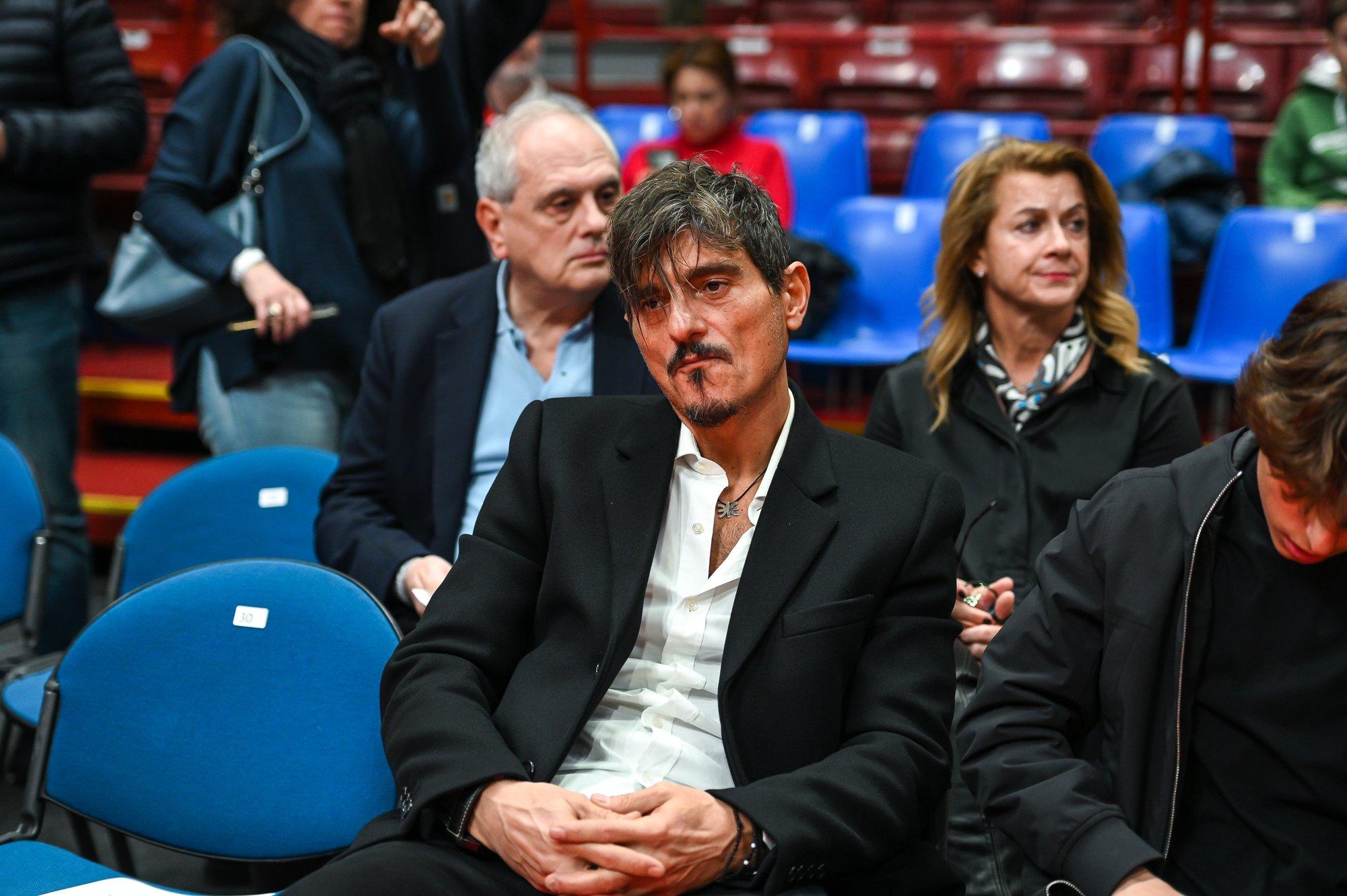 Panathinaikose omanik ähvardab kohtunike tõttu Euroliigast lahkuda: me läheme NBA-sse!