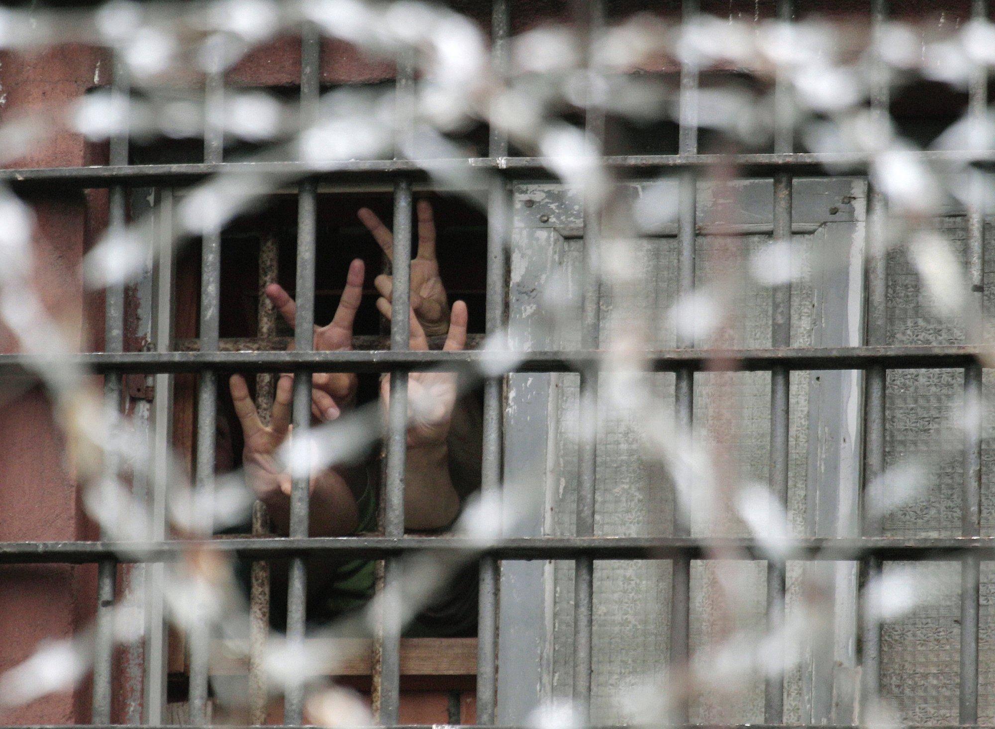 Valgevenes vabastatakse 9. mai puhul 8000 vangi