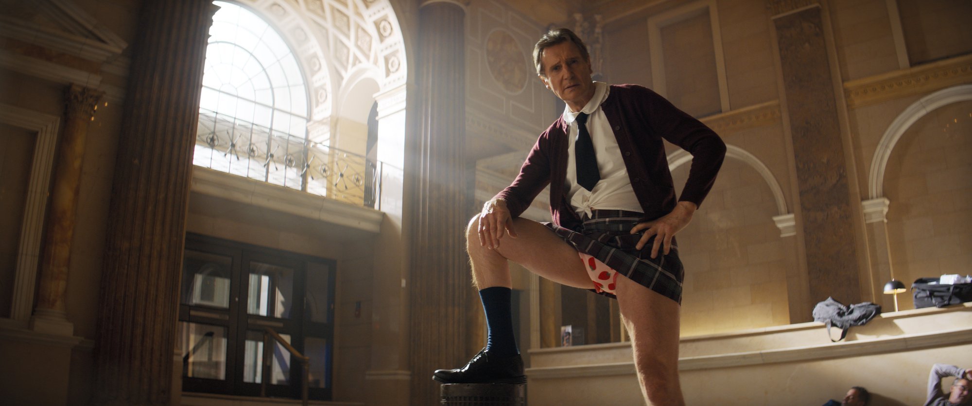 VIDEO | Kultuslik „Palja relvaga“ tuleb taas! Nüüd on peaosas tuntud draamanäitleja