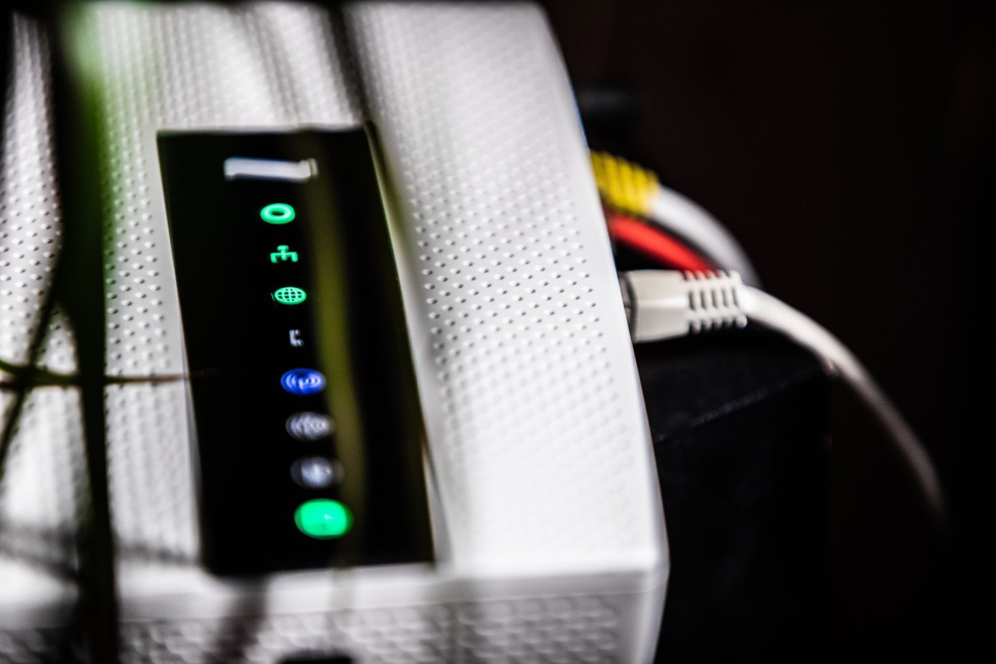 Reaalne oht: Venemaalt pärit ruuter saatis tuhandeid SMSe, tagajärjeks tuhandeeurone telefoniarve