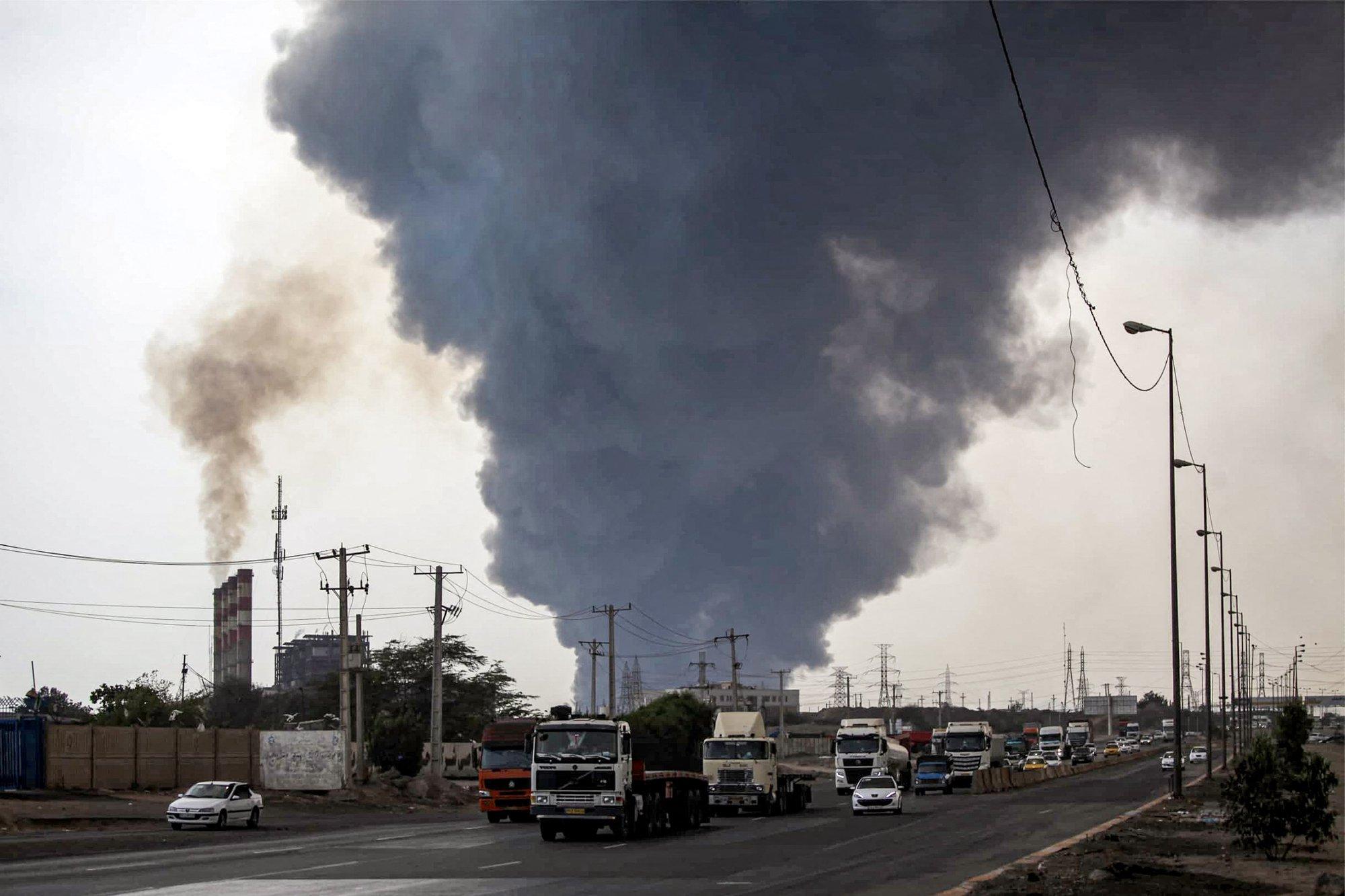 Iraani naftarajatises toimunud plahvatuses sai viga 406 inimest