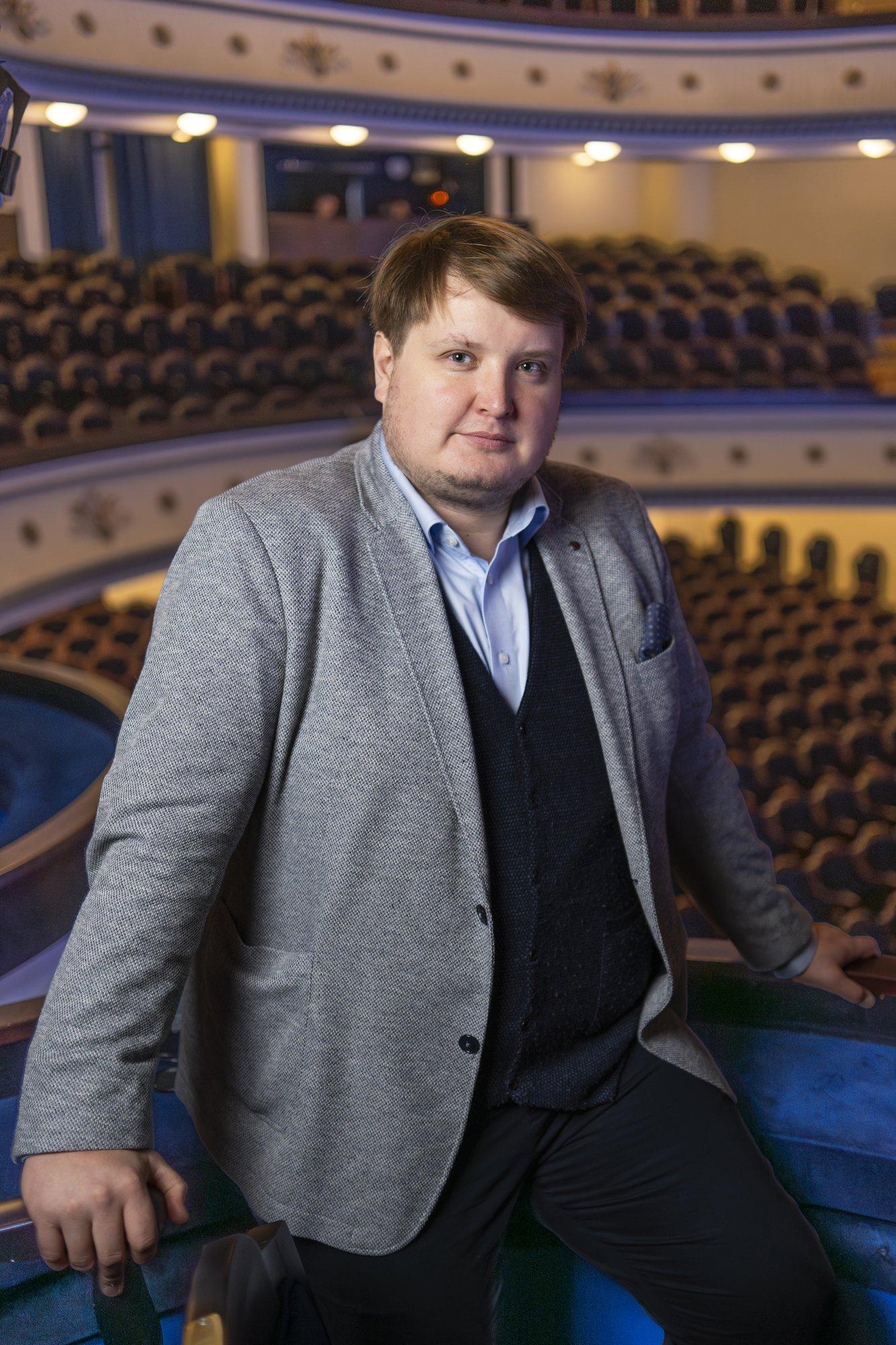 Aasta meelelahutaja Reigo Tamm on sunnitud osadele tööpakkumistele ütlema „ei“: kahe lapse isana tuleb mul mõelda majanduslikult