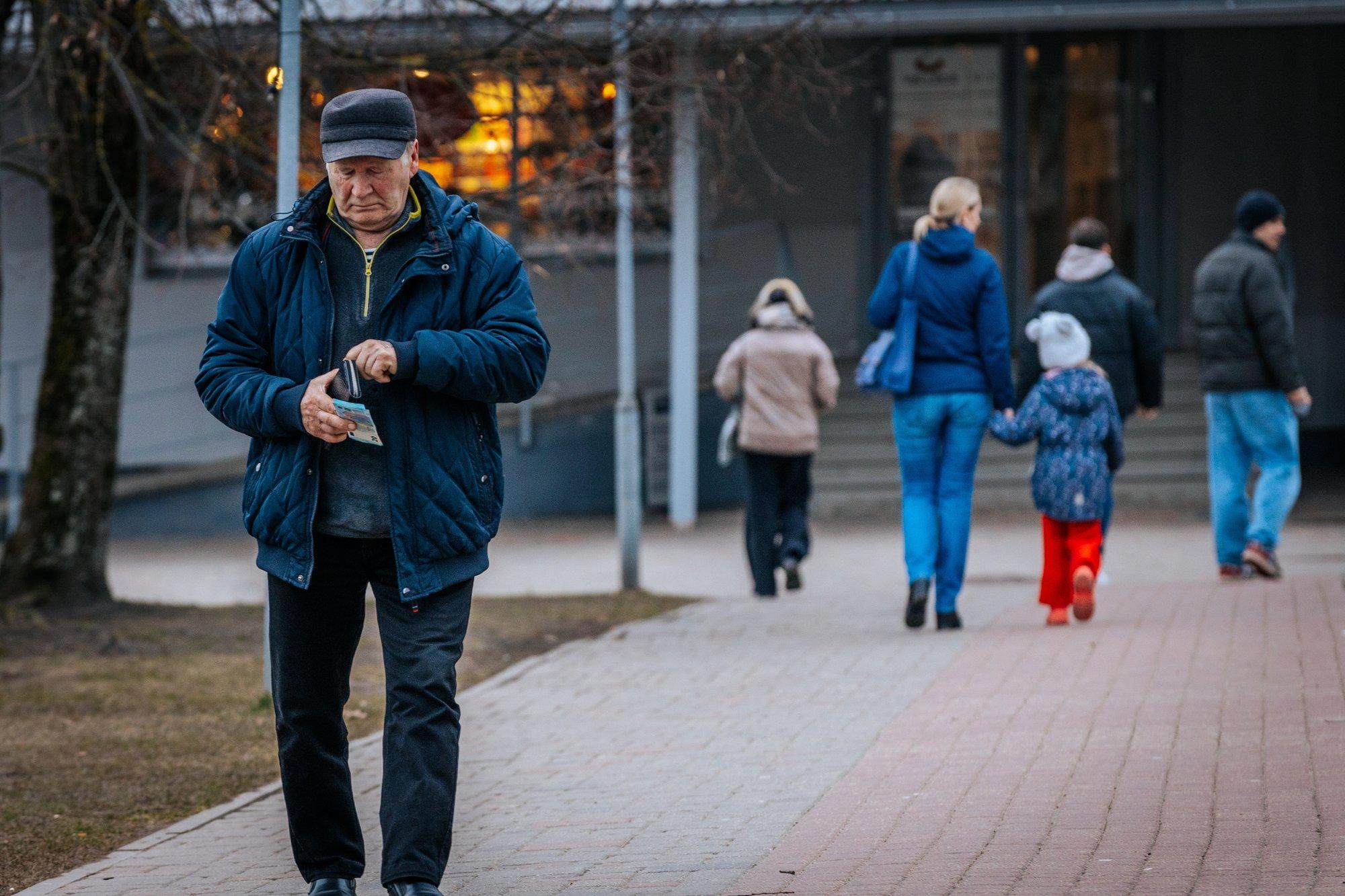 PUUST JA PUNASEKS | Kuidas käituda pensionisambaga, kui turud kukuvad