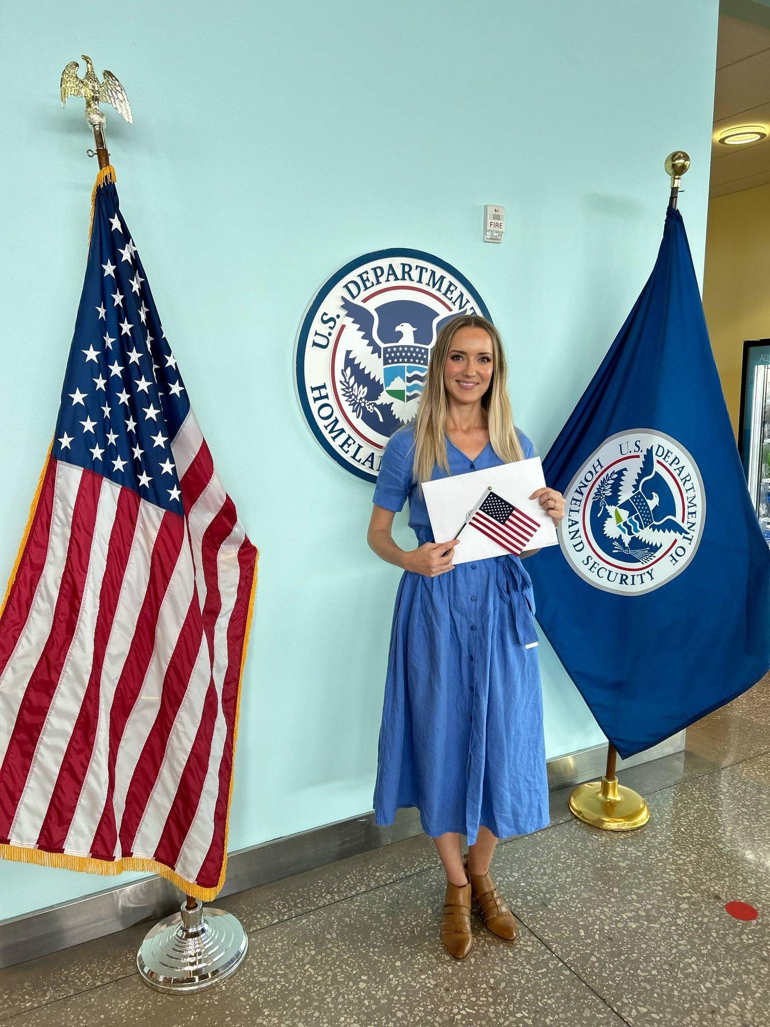 Nexuse Janne sai pärast pikka ootamist USA kodakondsuse. „Tunnen, et olen lõpuks vaba!“