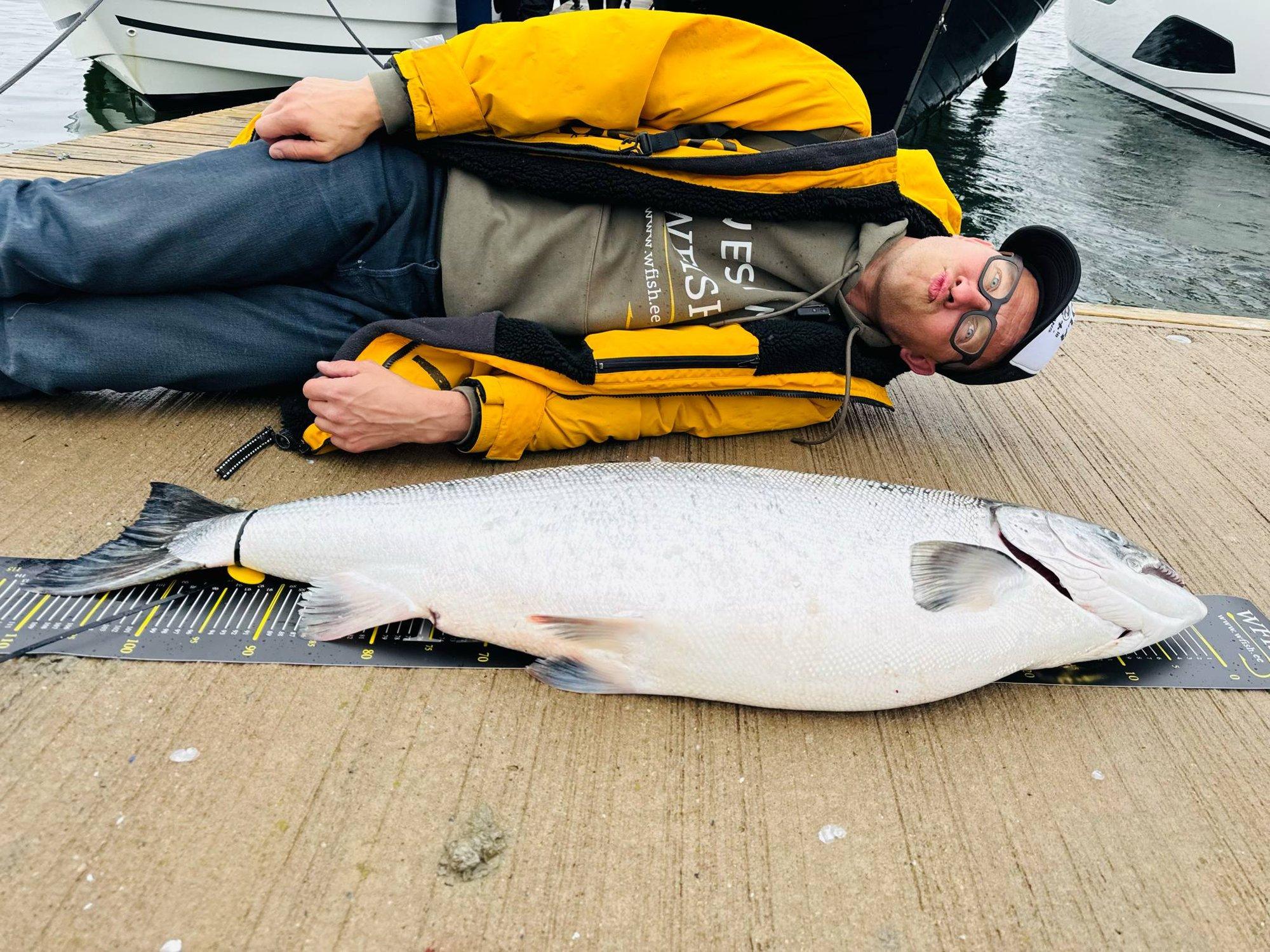 Uus rekord! Lõhepüügi võistlusel püüti 17,5-kilone lõhe