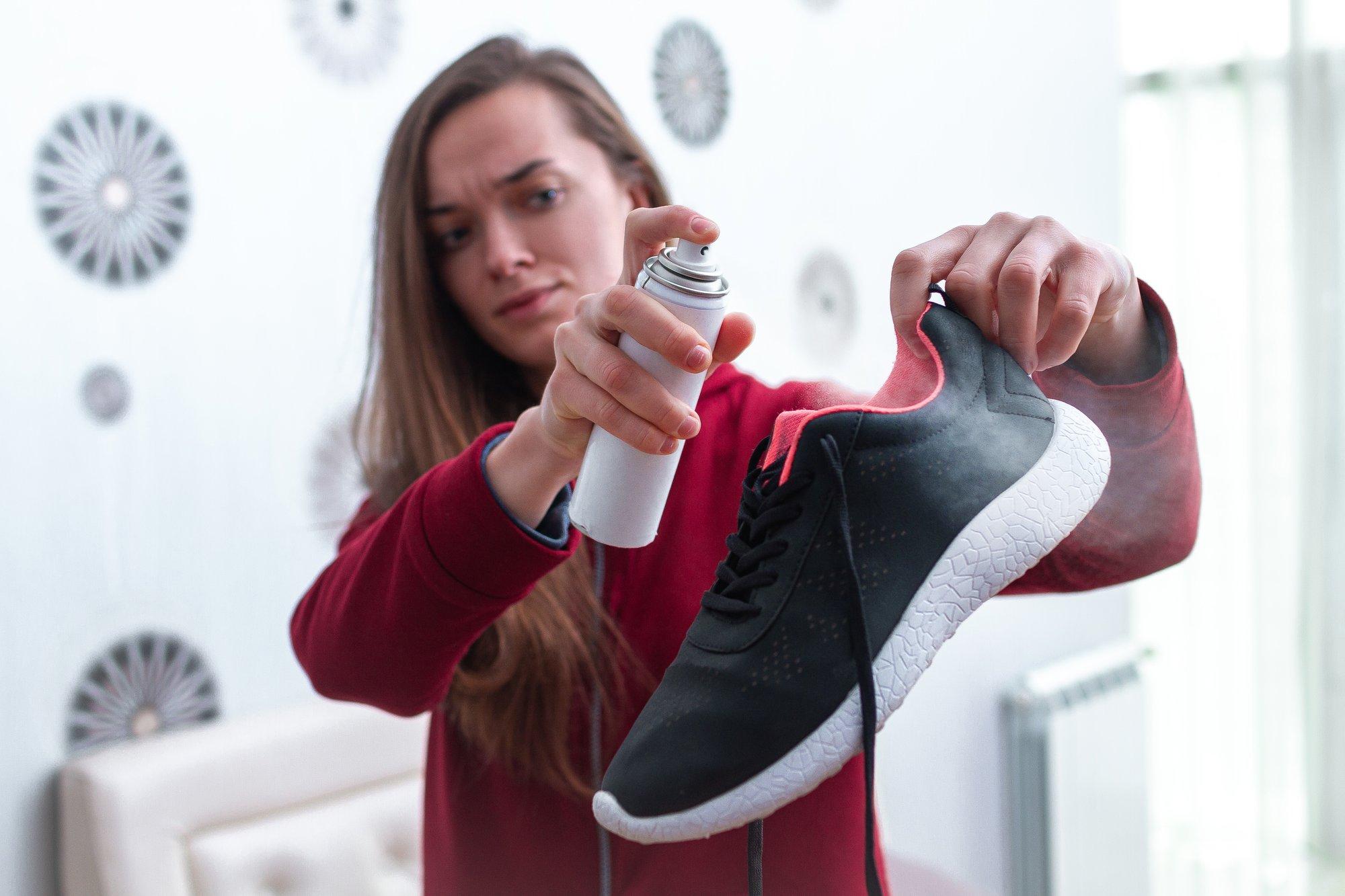 Piinlik probleem: miks osal inimestel jalad kohutavalt haisevad? 8 nippi, mis hoiavad jalad värsked ja lõhnata