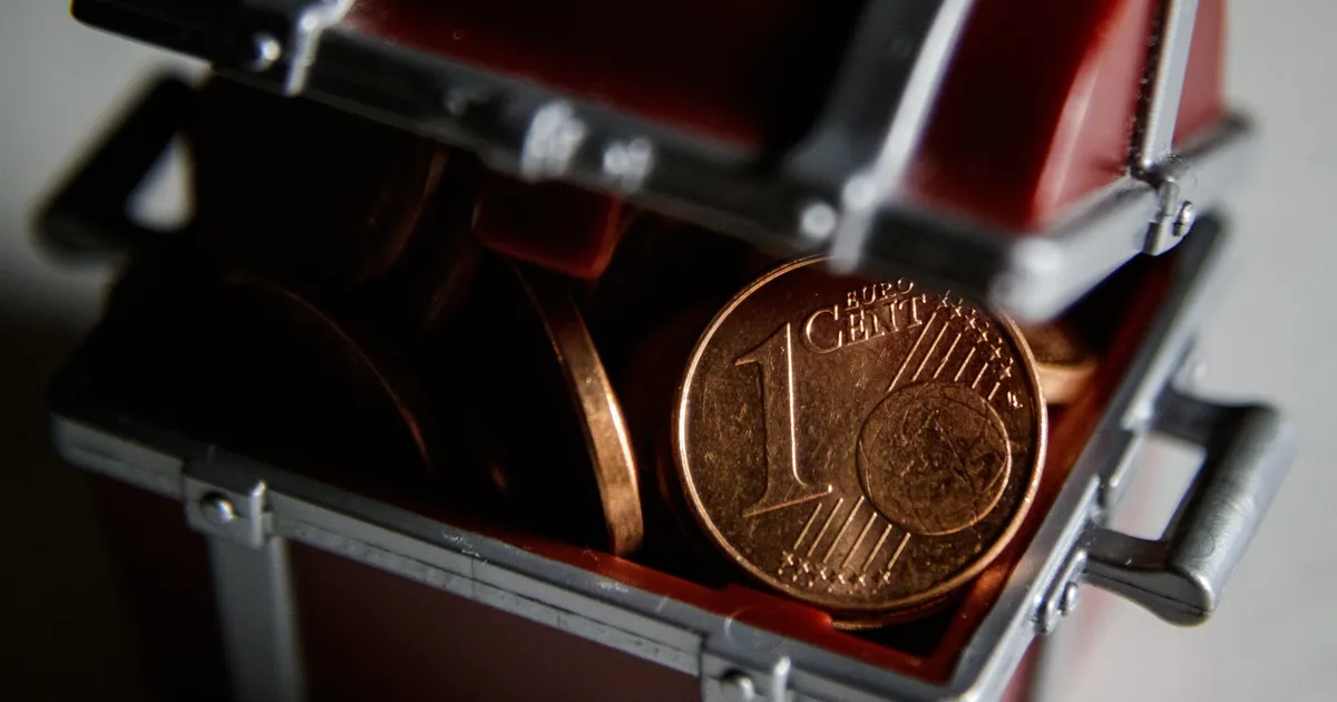 Eesti noored on hakanud II sambast raha välja võtma