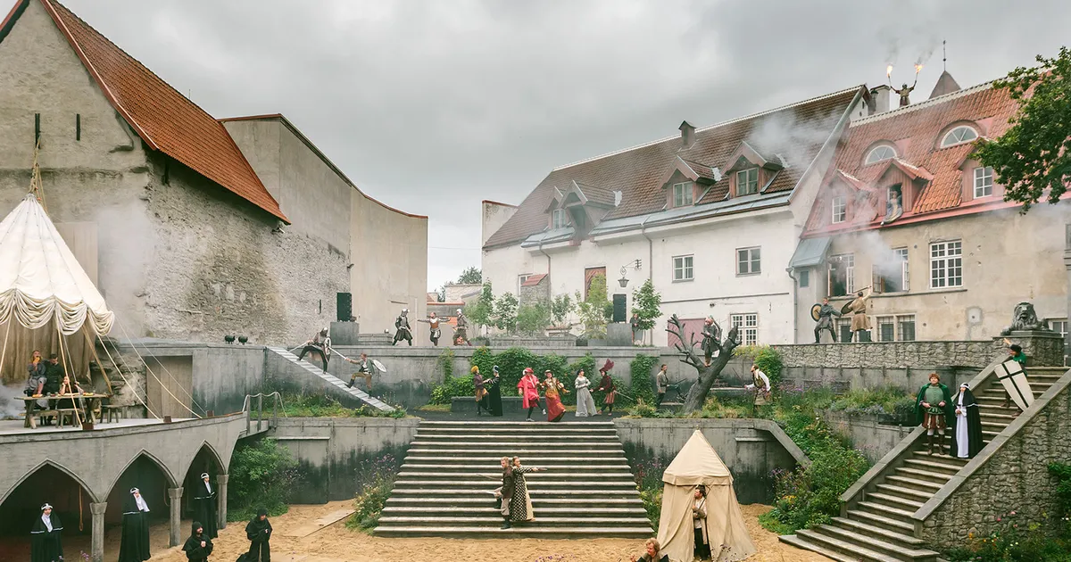 Kaks säravat näitlejat liituvad Taliinna Linnateatriga