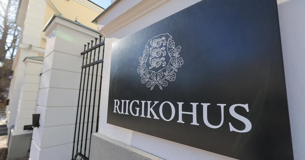 TABELID ⟩ Kes teenivad riigiametnikest peaministrist kõrgemat palka?