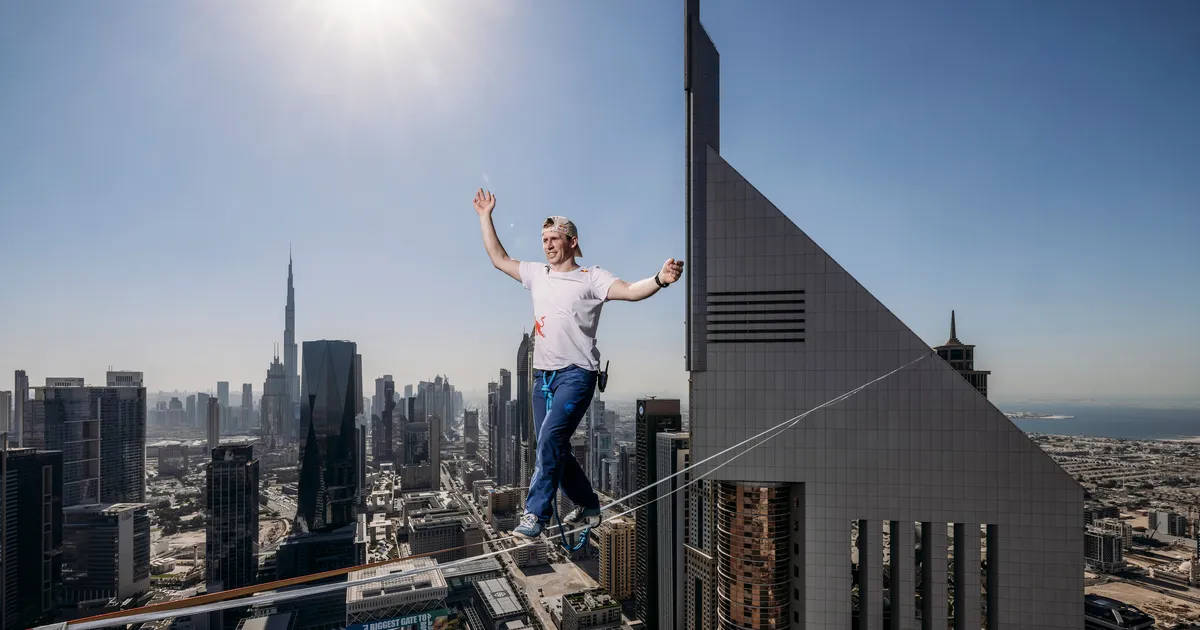 PILDID JA VIDEOD ⟩ Jaan Roose tähistas 15 aasta täitumist tasakaaluliinil