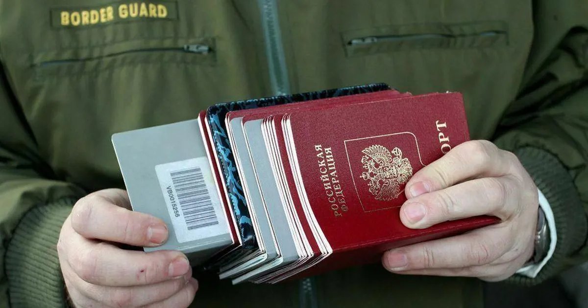 Läti kutsus üles ELi liikmeid lõpetama Vene kodanikele viisade väljastamise, Eesti tutvub ettepanekuga