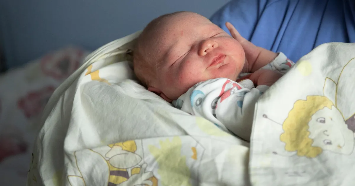 Eesti tervis 2024 ⟩ Vähem sündinud lapsi, vähem surmasid