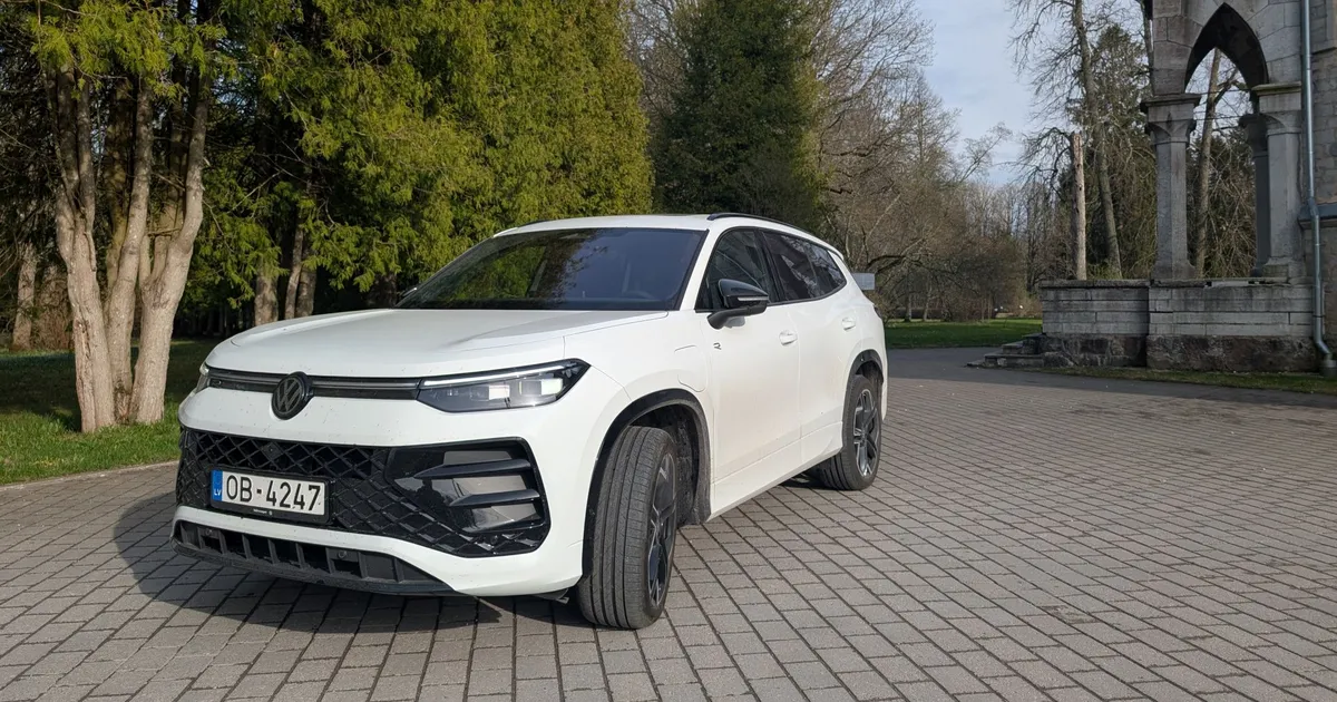 ARVUSTUS ⟩ VW Tayron: keskmise suurusega hübriid, mis vabastab laadimisärevusest