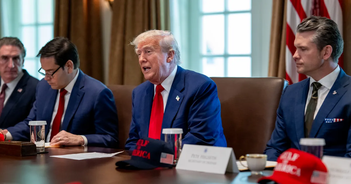 Trump Ukrainaga sõlmitud maavaradeleppest: tahtsin olla kaitstud