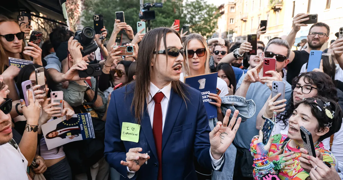 FOTOD ⟩ «Loodan saada hääli Itaaliast.» Tommy Cash jagas Milanos fännidele kohvi