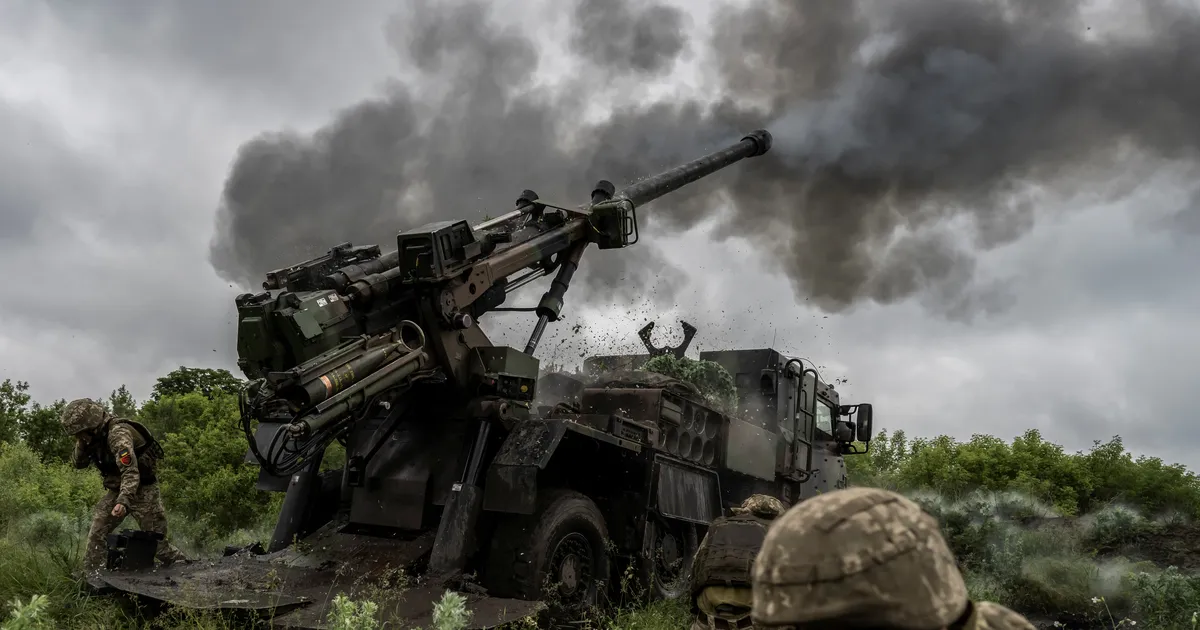 Prantsuse haubits Caesar on võistlejatest mäekõrguselt üle