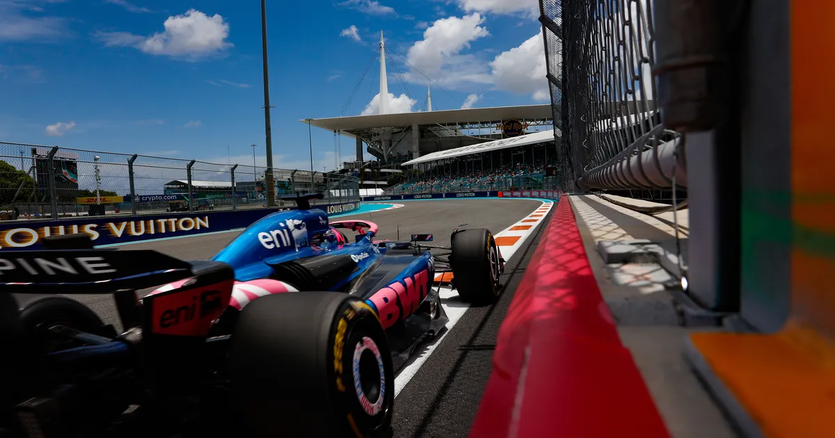 F1-kalendris pandi paika eriti pikk pusletükk