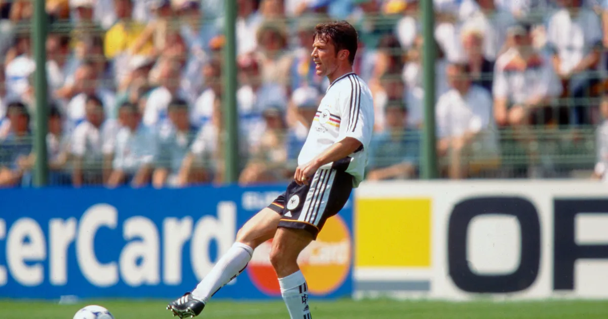 Viis korda abielus olnud vutitäht naudib endast 38 aastat noorema modelli käevangu