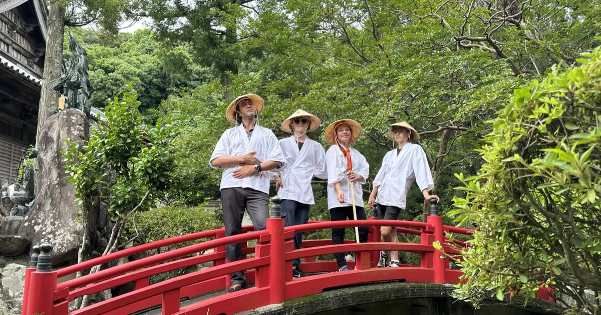 Palverännaku pühad templid ja ämblikuvõrgud: Tuuli Roosma pere väljakutsed Jaapanis jätkuvad