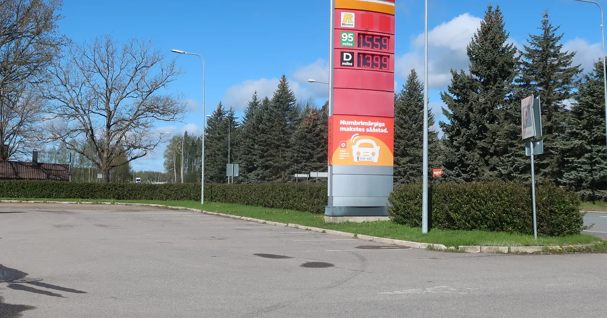 Toornafta järsk odavnemine ei pruugi Eesti kütusehindadesse jõuda