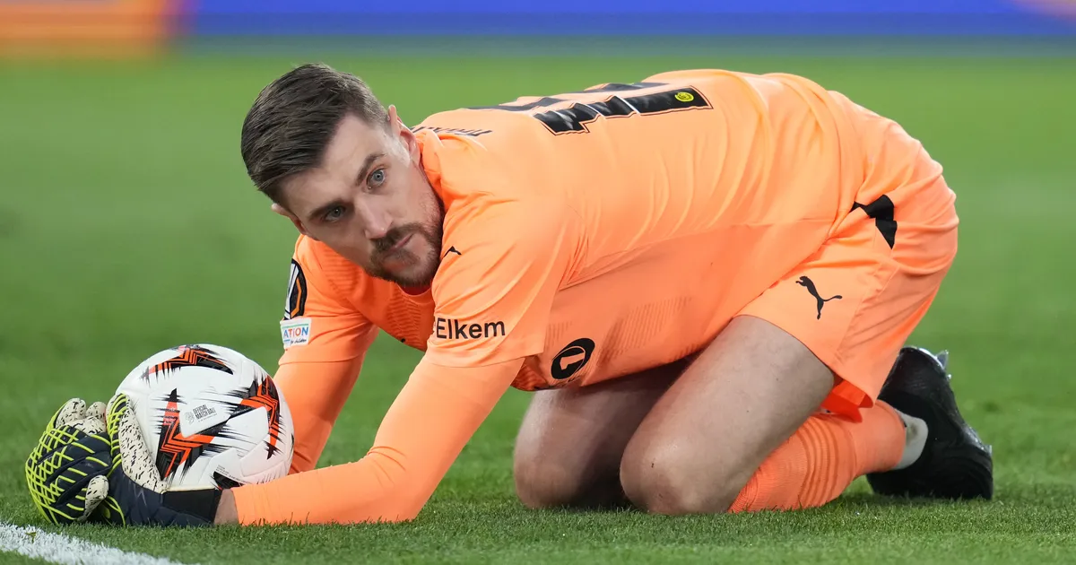 Venelased on marus: tippjalgpallur soovib saada Norra kodakondsust