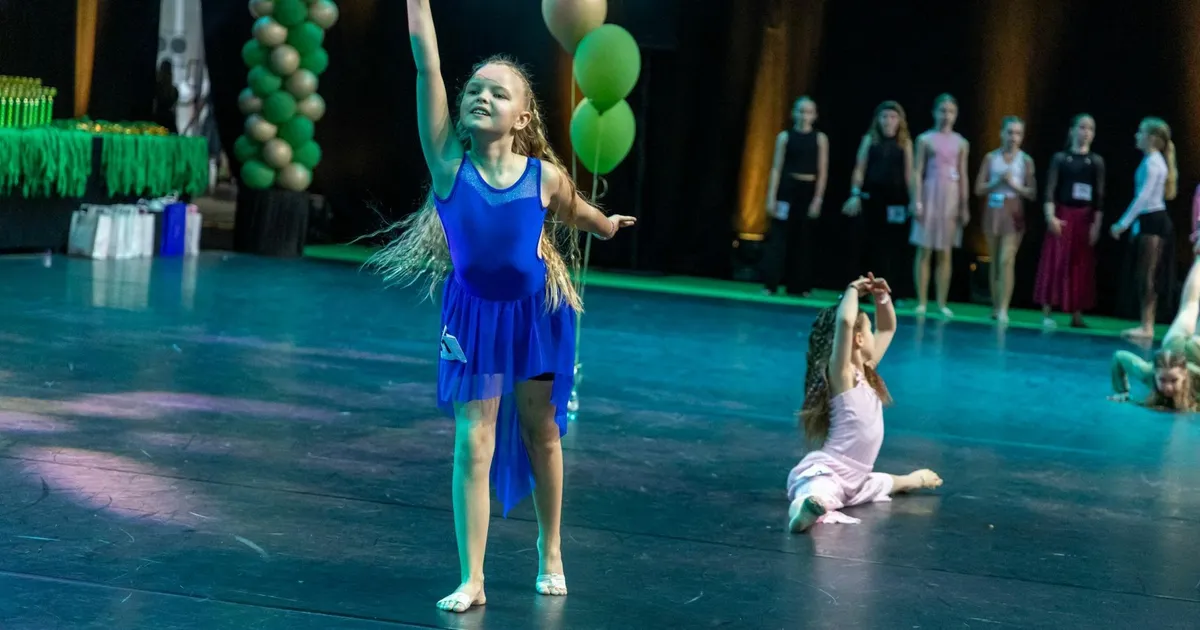 Galerii ⟩ Pärnu spordihalli kaheks päevaks vallutanud maratonvõistlusel toodi lavale üle 1000 tantsu