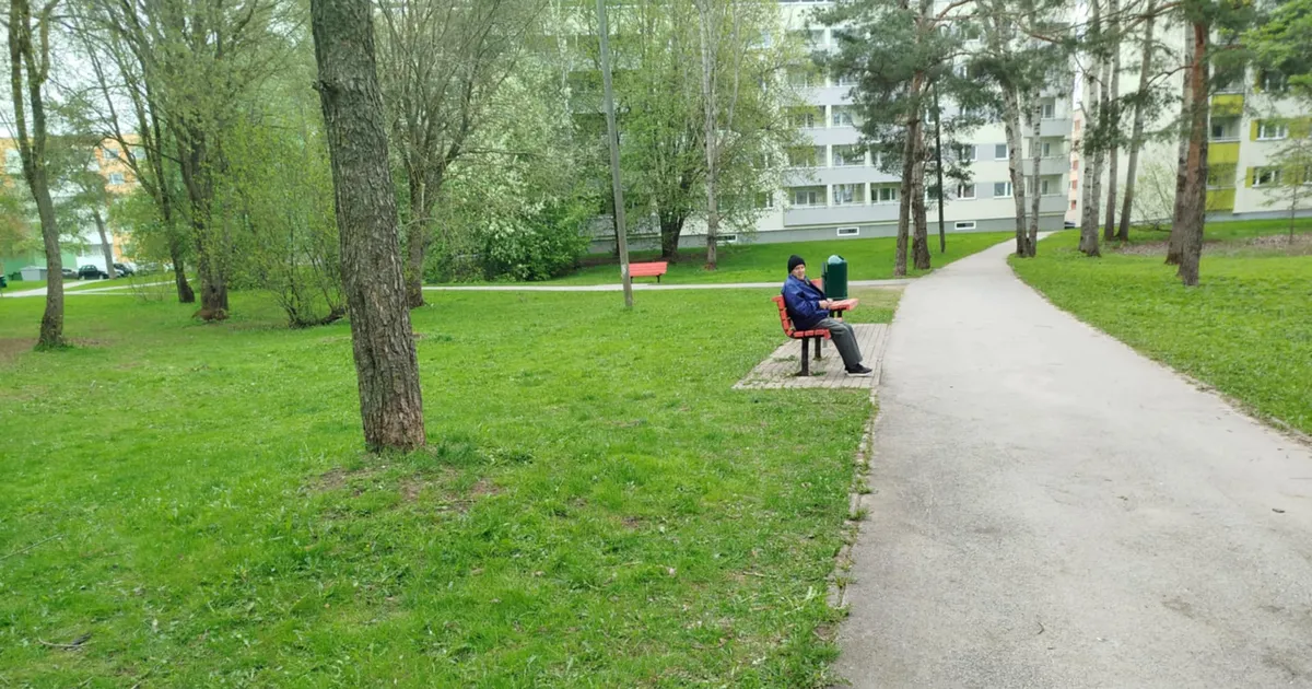 VIDEO ⟩ Tartlane Annelinna pargis toimunud pussitamisest: sealsamas pingi juures oli kõige suurem vereloik