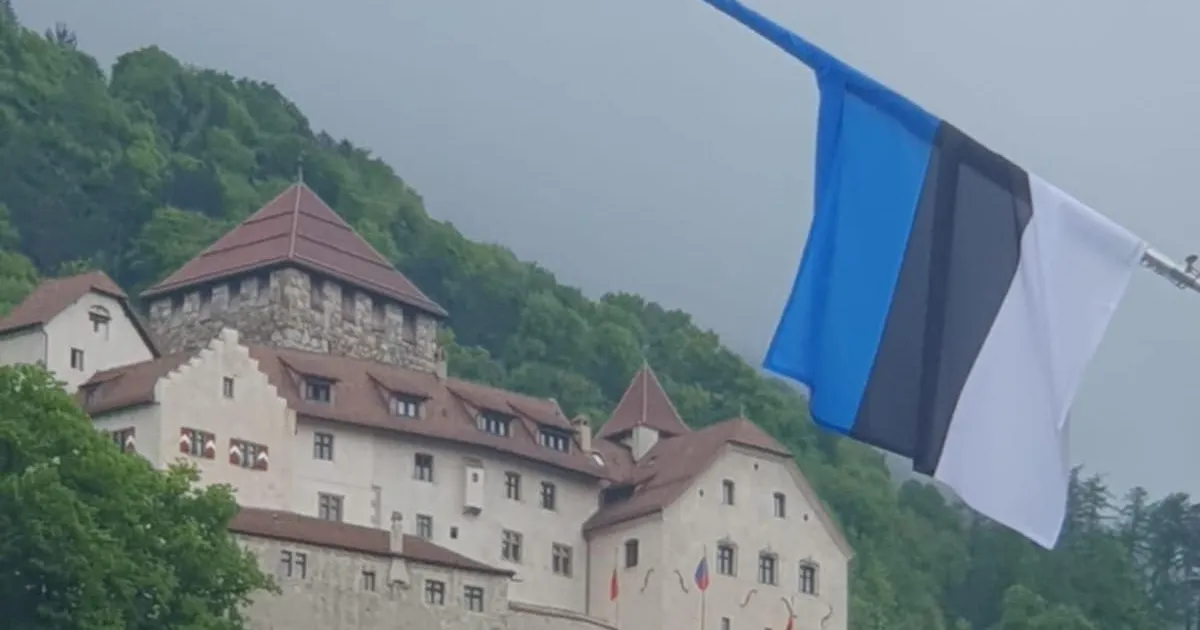 FOTOD ⟩ Eesti pani keset Euroopat printsi ja printsesside ees uue märgi maha