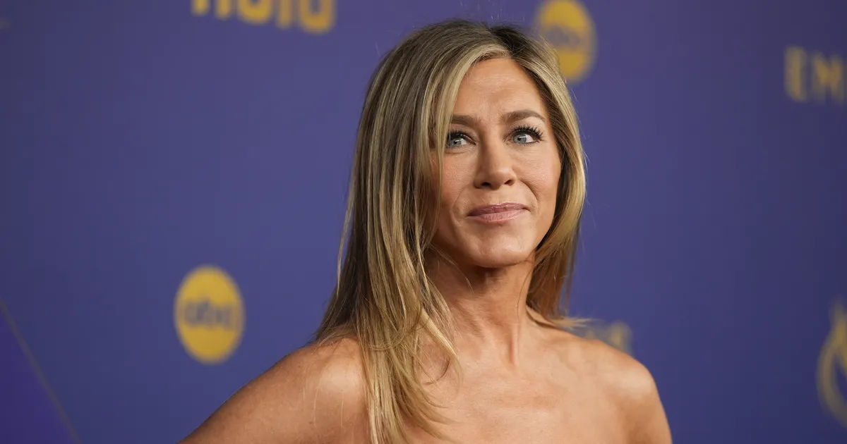 DRAAMA HOLLYWOODIS ⟩ Jennifer Anistoni villa väravasse sõideti autoga sisse – sekkusid relvastatud turvamehed