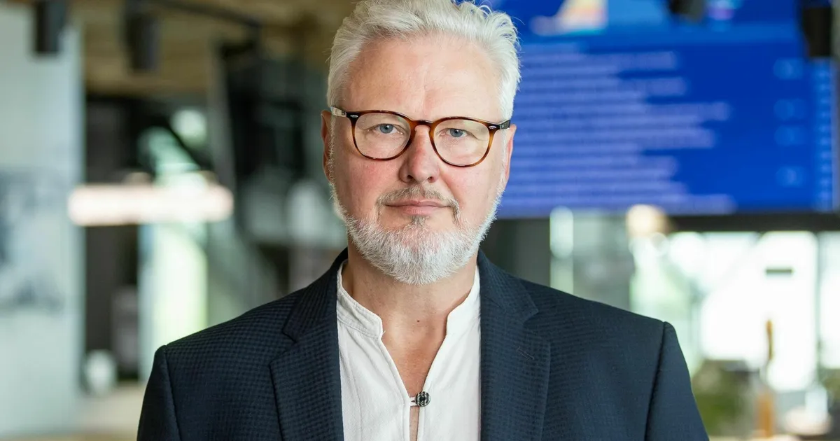 MARTIN EHALA ⟩ Eesti vajub üha sügavamale süvariiki